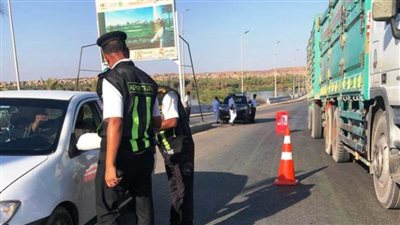 الكشف عن تعاطي المواد المخدرة لـ128 من سائقي المركبات الثقيلة والعاملين بالمصالح الحكومية بأسوان