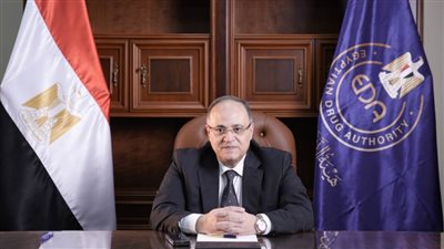 رئيس هيئة الدواء يبحث مع 