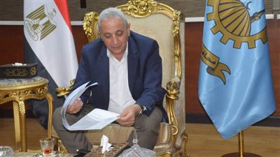 بالصور.. محافظ الغربية يوجه بإزالة معوقات المشروعات وتحسين الخدمات