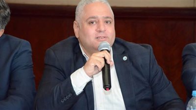 رئيس صيادلة مصر: القطاع الصحي يعد إحدى ركائز الجوهرية لرؤية مصر 2030