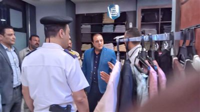 حملة مكبرة بحي شرق سوهاج لمتابعة تطبيق المواعيد الصيفية لفتح وغلق المحال التجارية وترشيد استهلاك الكهرباء