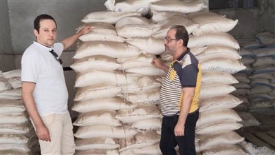 ضبط 20 طن ملح طعام فاسد بمخزن فى شبين القناطر