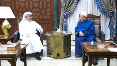 شيخ الأزهر يستقبل سفير قطر لتعزيز العلاقات العلمية والدعوية