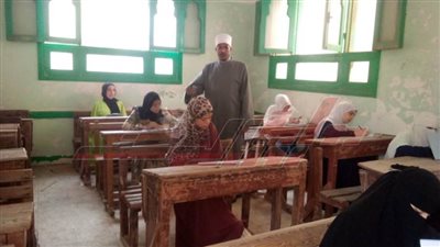 شهاوي يتفقد امتحانات الثانوية الأزهرية بكفر الشيخ