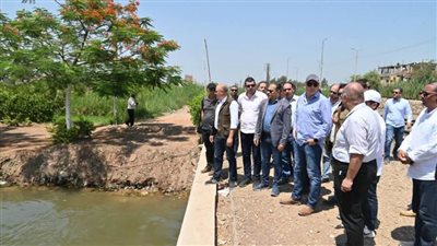 وزير الري يوجه بإزالة التعديات على جسور نهر النيل بالقناطر الخيرية