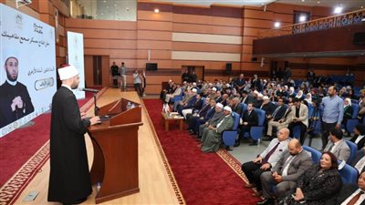 بحضور عدد من الوزراء والمفتي.. وزير الأوقاف يفتتح معسكر 