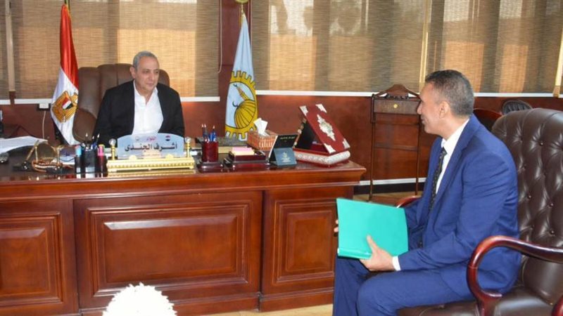 محافظ الغربية خلال