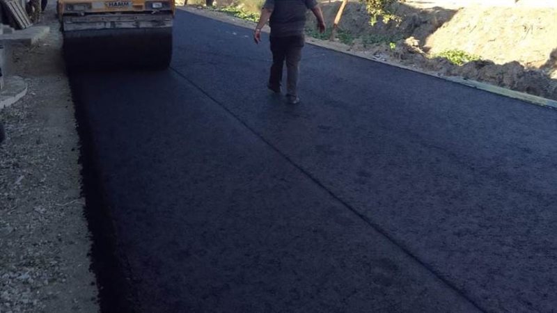 جانب من أعمال الرصف