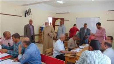 رئيس منطقة سوهاج الأزهرية يتفقد أماكن تصحيح الشهادة الثانوية