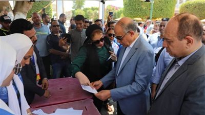 محافظ المنيا يفتتح ملتقى يوفر 2000  فرصة عمل بمشاركة 45 شركة من القطاع الخاص