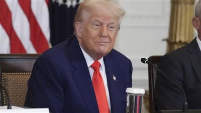 الاتحاد الأوروبي يهدد برد بالمثل بعد إعلان ترامب فرض رسوم جمركية بنسبة 30%