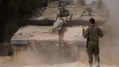 صحيفة عن جندي إسرائيلي: حكومة نتنياهو ضعيفة والقتال في غزة سيسحقنا 