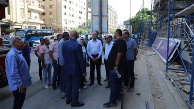 محافظ القاهرة يتفقد محيط سنترال رمسيس لمتابعة إعادة تأهيل المبنى