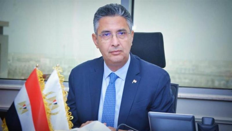 وزير التموين والتجارة