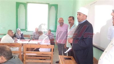 عبدالناصر شهاوي يتفقد مركزي تصحيح المواد العربية والثقافية للثانوية الأزهرية