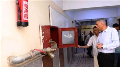  الدكتور إسماعيل كمال يتابع منظومة الإطفاء وشبكة الحريق بمبنى الوحدة المحلية لمركز ومدينة أسوان
