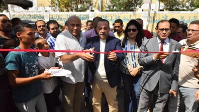 محافظ أسيوط يفتتح السوق الحضرية الجديدة بحي غرب ويؤكد نقلة نوعية لتنظيم الأسواق