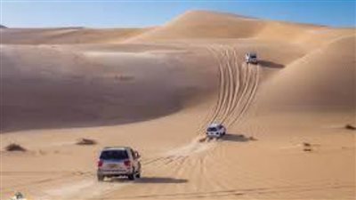 وزارة السياحة والآثار تتوسع في برامج رحلات السياحة الصحراوية