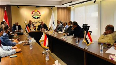 قيادات حزب الجبهة الوطنية  تجتمع لبحث الترتيبات النهائية لانتخابات مجلس الشيوخ