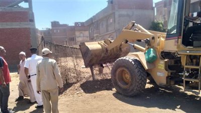 حفاظا على الرقعة الزراعية وأراضي الدولة بالبحيرة إزالة 21 حالة تعدٍ