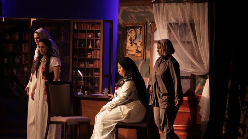 جانب من عروض ملتقى