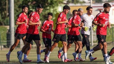 الأهلي يتدرب على فترتين في معسكر تونس
