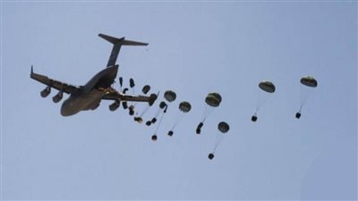 مسؤول إسرائيلي: نناقش إنزالا جويا للمساعدات مع دول إقليمية