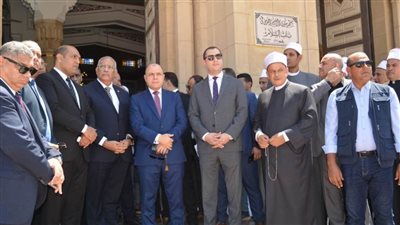 وزير الأوقاف ومفتي الجمهورية يفتتحان مشروع تطوير ساحة مسجد سيدي إبراهيم الدسوقي بكفر الشيخ 