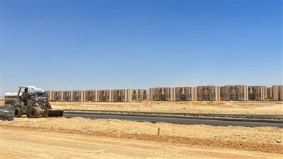 وزير الإسكان: دفع العمل بمشروعات البنية الأساسية وتطوير المرافق بمدينة السويس الجديدة
