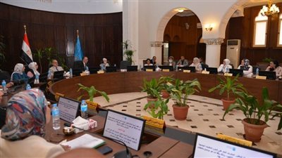 مجلس الدراسات العليا والبحوث يناقش مقترح إدراج مقرر أساسيات الذكاء الاصطناعي