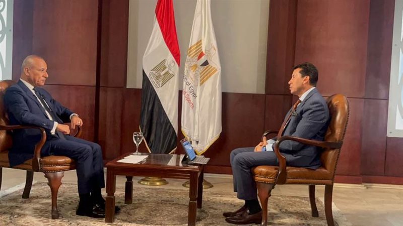 د. أشرف صبحى