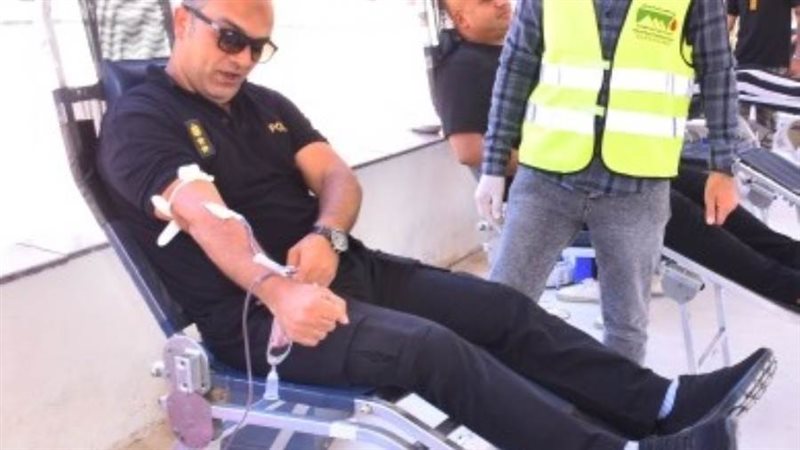 رجال الشرطة يشاركون