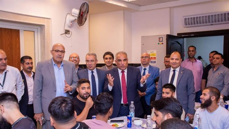 رئيس جامعة طنطا خلال