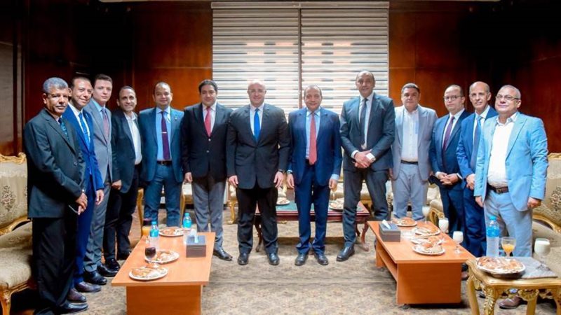 تكريم رئيس جامعة