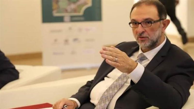 الدكتور طارق الهوبي