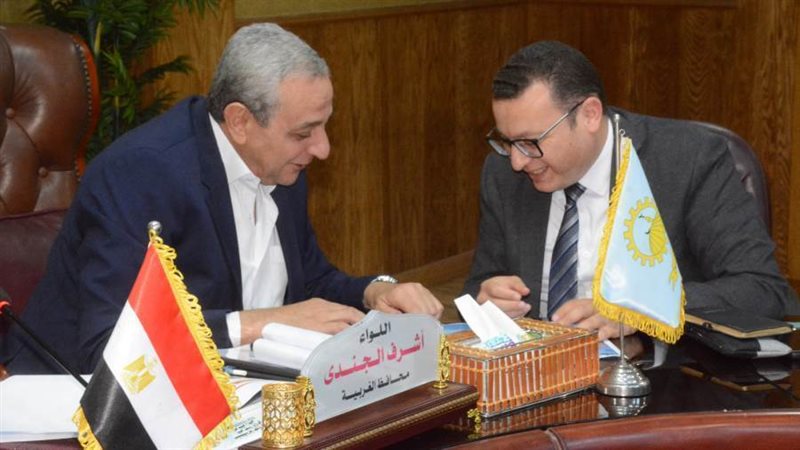 محافظ الغربية خلال