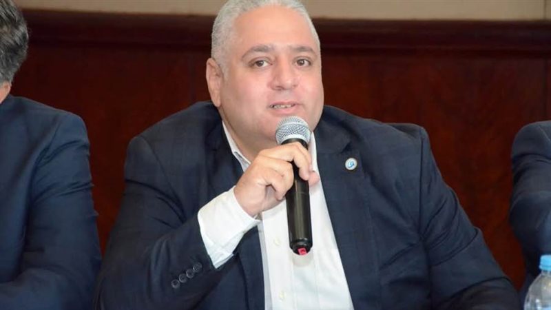 محمد عصمت رئيس نادي