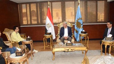  بالصور.. محافظ الغربية يكرم الأوائل الثلاثة على الجمهورية في الثانوية