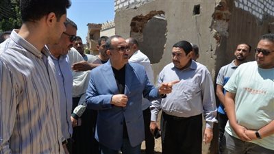 تطوير وإعادة تأهيل 200 منزل بقرية نزلة عطية بالبداري