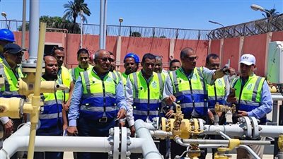 جولة ميدانية لرئيس شركة جنوب الوادي لمتابعة مشروعات 