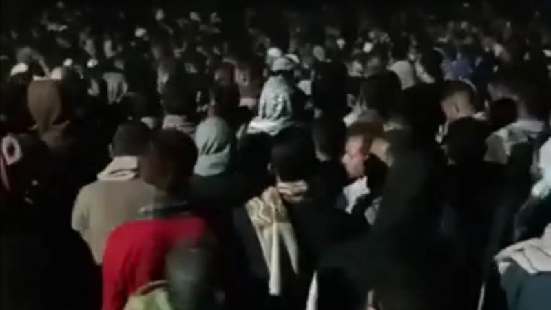 تشييع جنازة والد