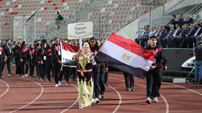 ياسر إدريس يطمئن على بعثة مصر في دورة الألعاب الأفريقية للمدارس بالجزائر 