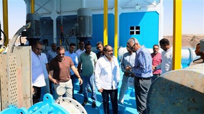 محافظ أسوان يتفقد محطة جبل شيشة لمياه الشرب بالشلال