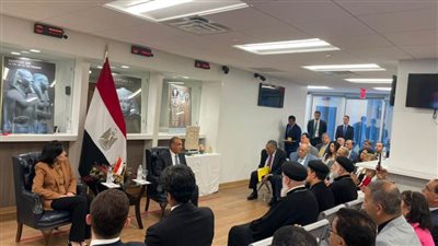 في مستهل زيارته لنيويورك.. وزير الخارجية يلتقي بالجالية المصرية
