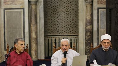 الطيور تتحدى الجاذبية.. ملتقى الجامع الأزهر يكشف سر الإعجاز البلاغي والعلمي في آية الطير