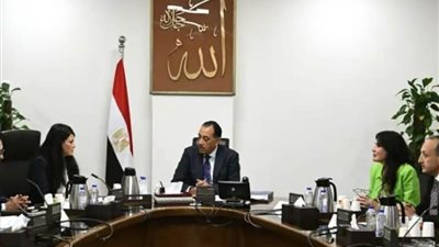 رئيس الوزراء يتابع استعدادات إطلاق 