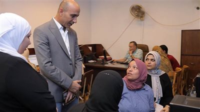 في أول أيام التنسيق.. رئيس جامعة دمنهور يتفقد سير العمل بمعامل التنسيق الإلكتروني 