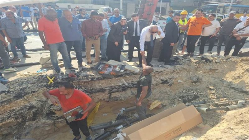 وزير الكهرباء يتفقد