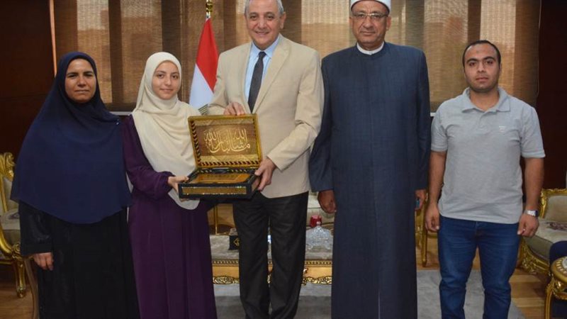 محافظ الغربية خلال