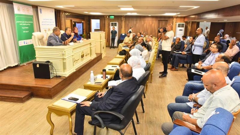 جانب من الحلقة النقاشية